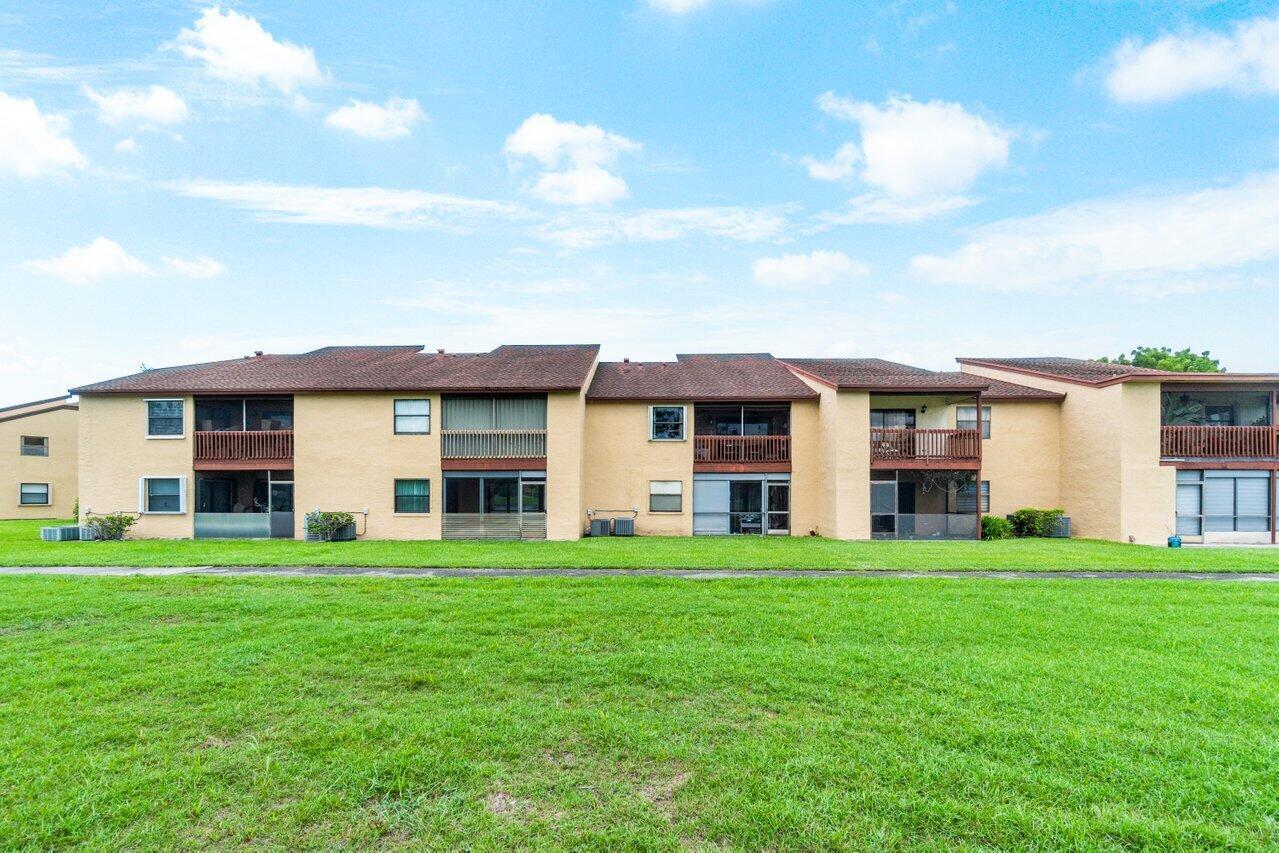 TRAILS AT ROYAL PALM BEAC - Residential Lease
