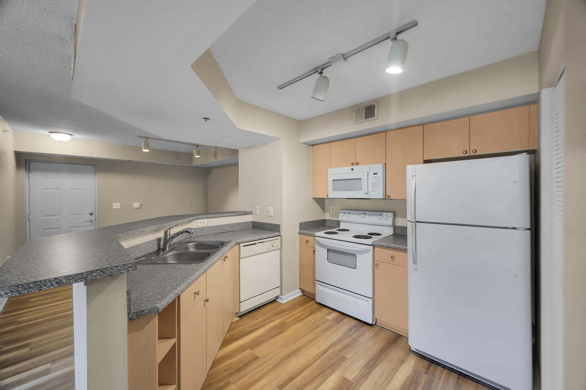 PORTOFINO AT JENSEN BEACH CONDO - Residential Lease