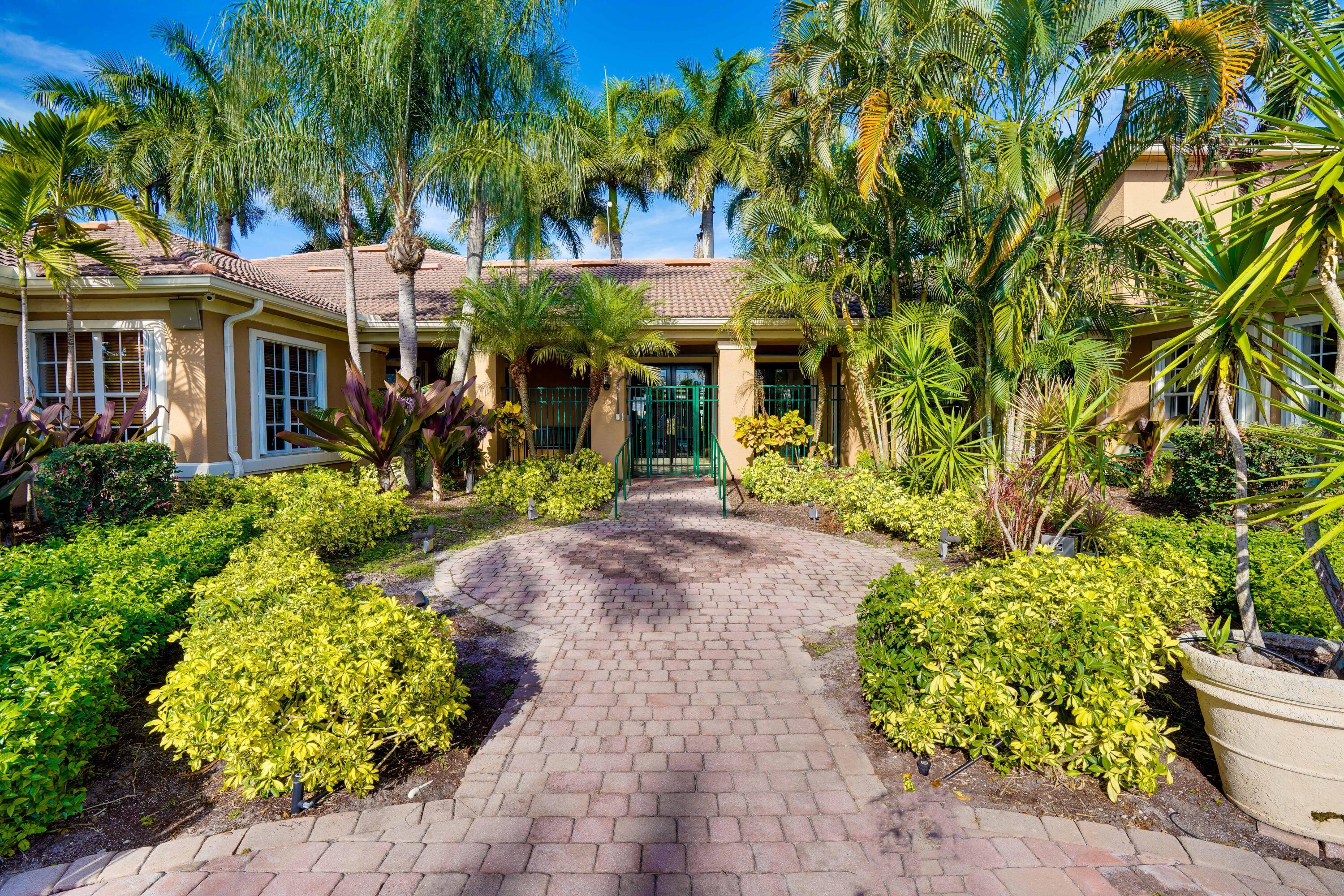 PORTOFINO AT JENSEN BEACH CONDO - Residential Lease