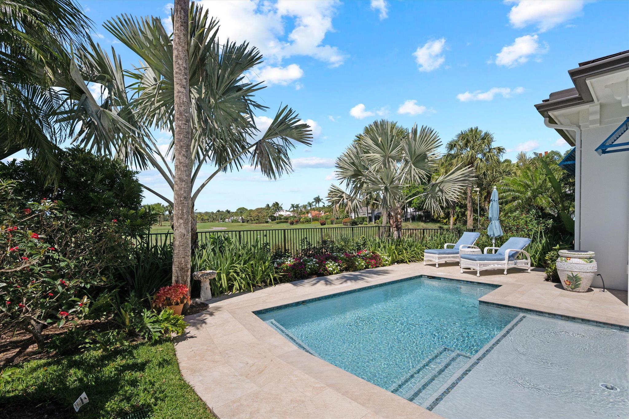 LOXAHATCHEE CLUB AT MAPLE - Residential