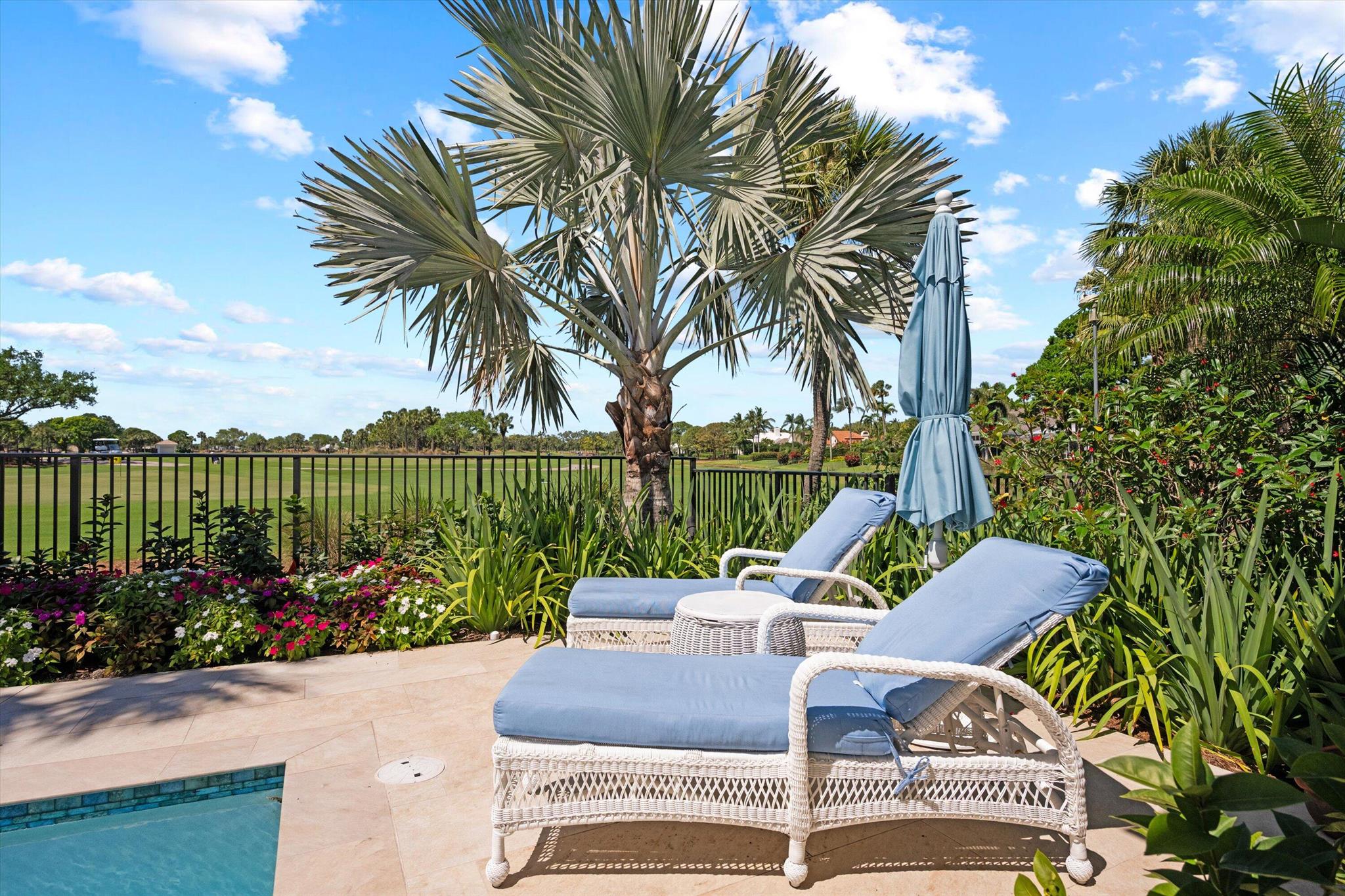 LOXAHATCHEE CLUB AT MAPLE - Residential