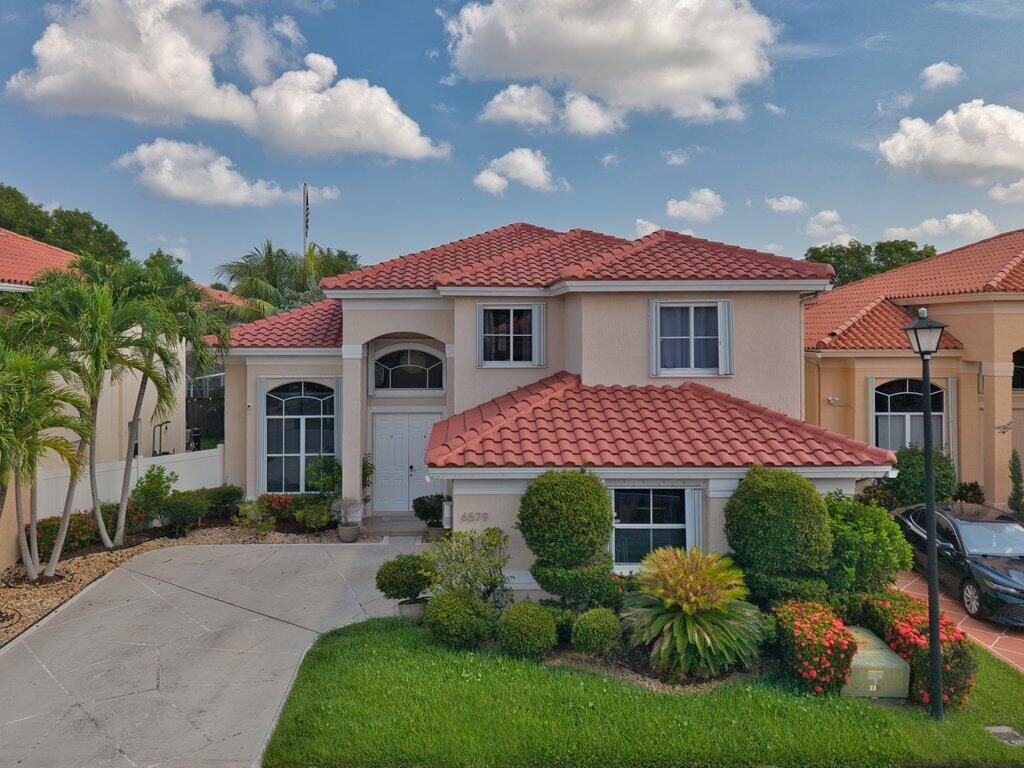 Photo of 6579 Constance Street, Lake Worth, FL 33467 (MLS # B26045071)