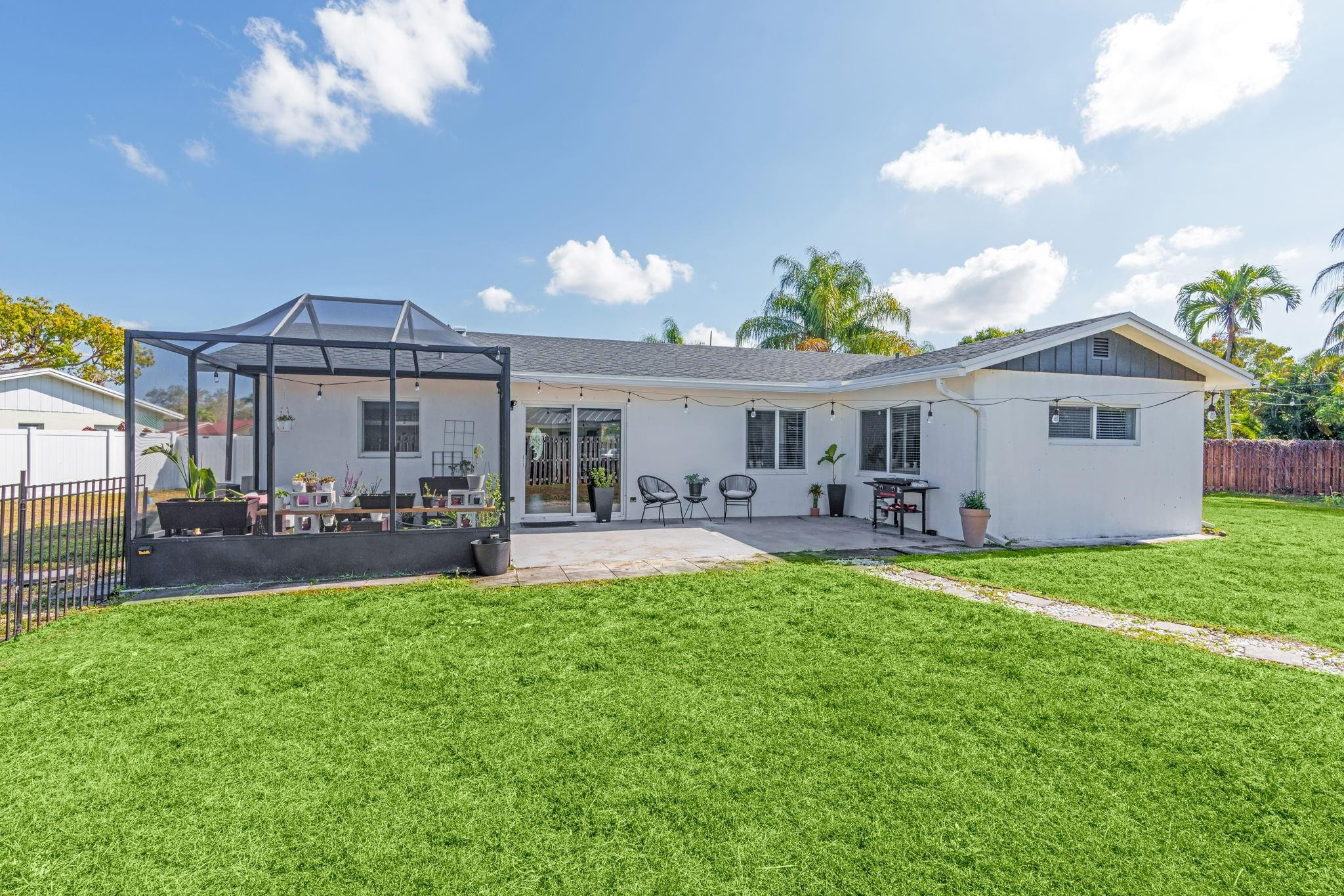 Palm-Aire Village Sec 3 - Residential