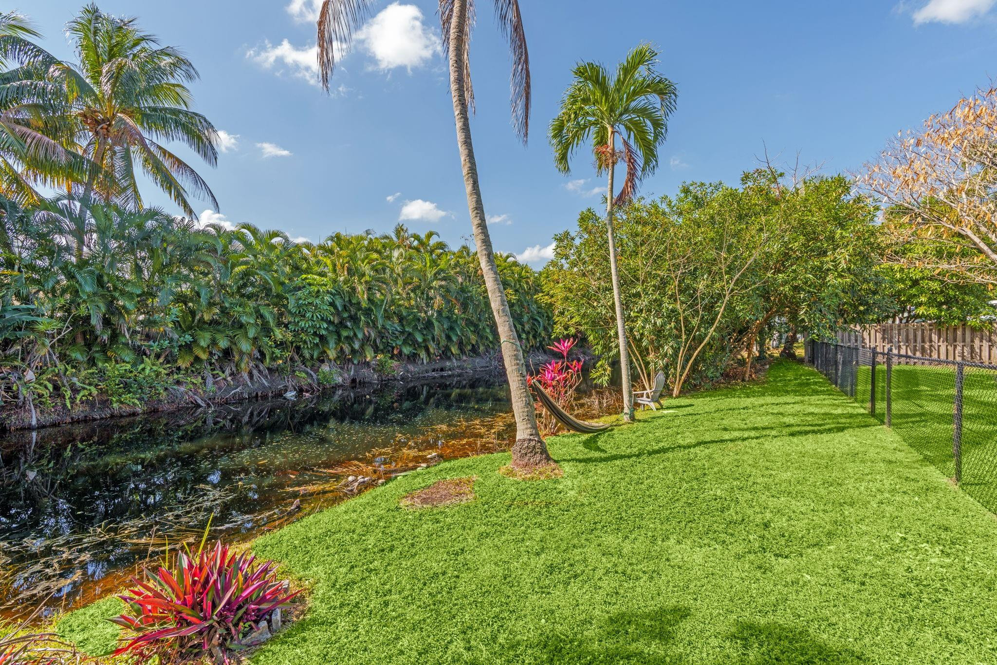 Palm-Aire Village Sec 3 - Residential