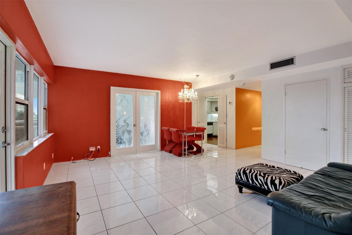 Coral Ridge Towers East - Residential