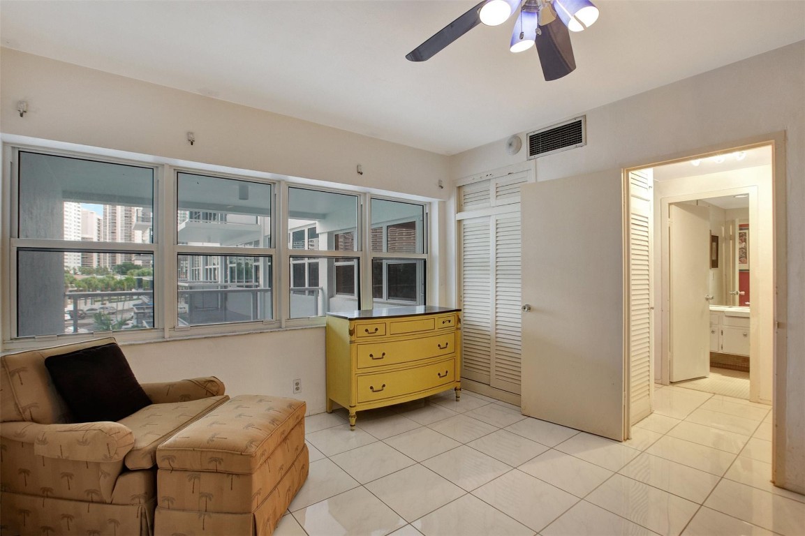 Coral Ridge Towers East - Residential
