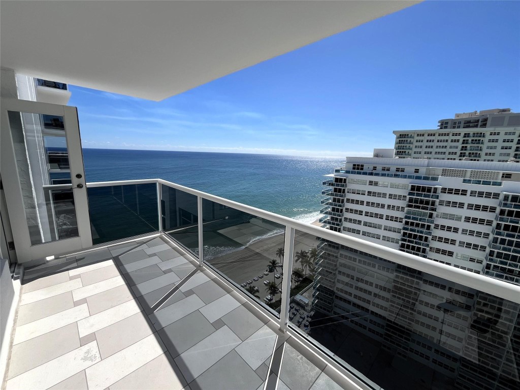 3500 Galt Ocean Drive 1802
