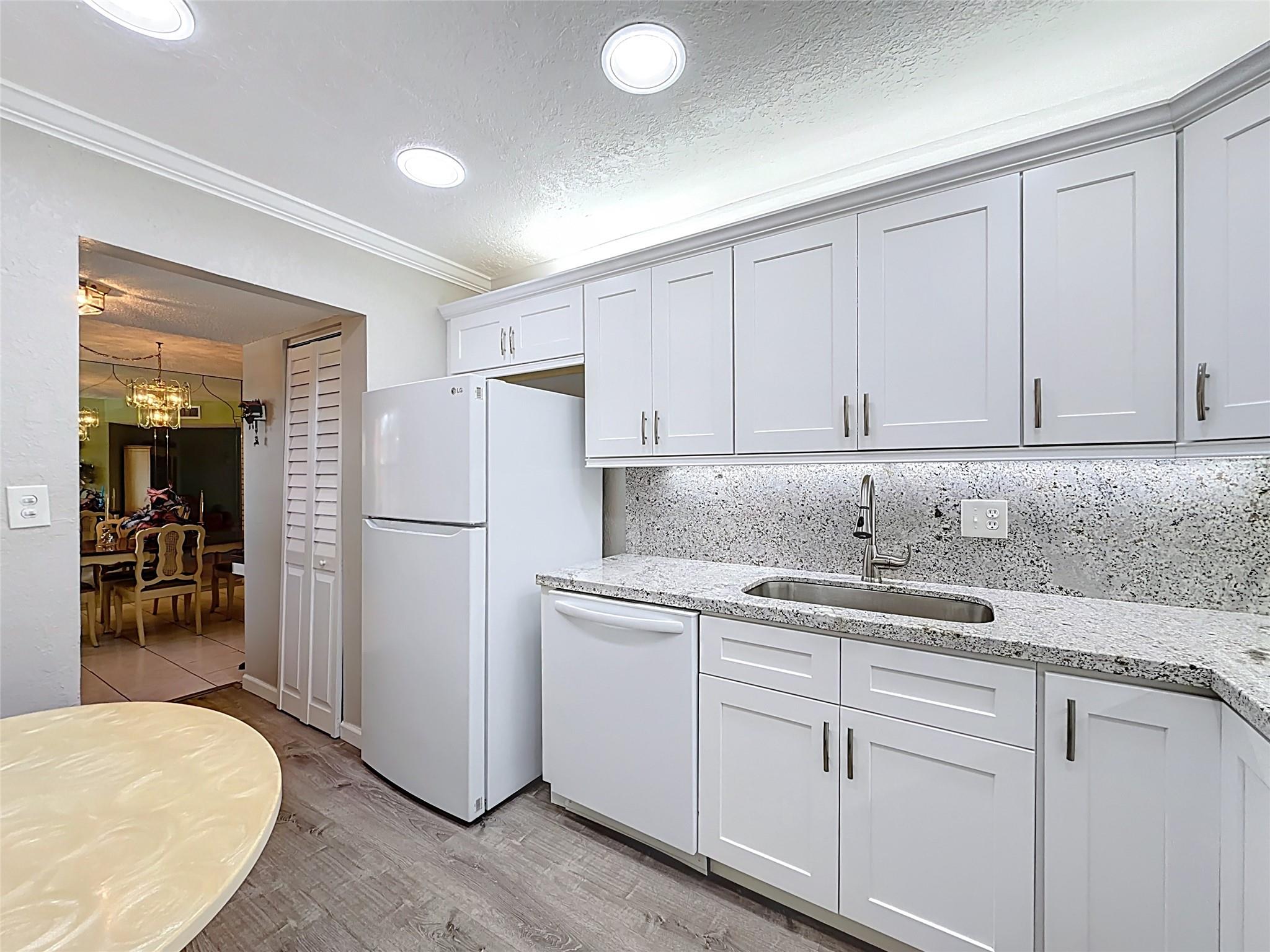 Oakland Club / Diamond - Residential