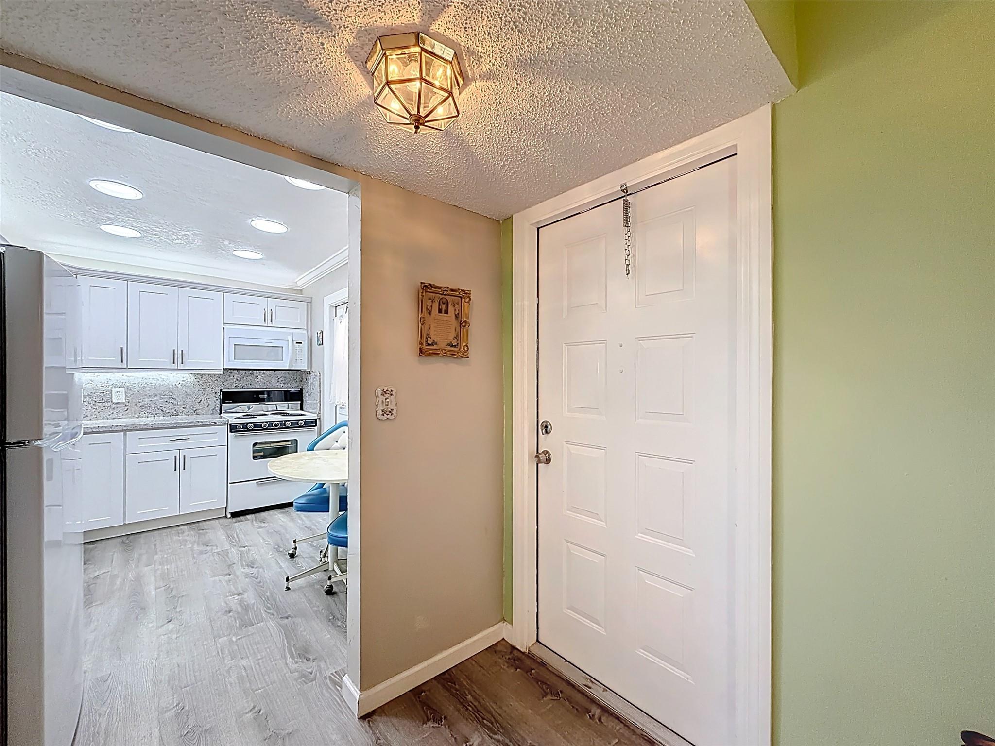 Oakland Club / Diamond - Residential