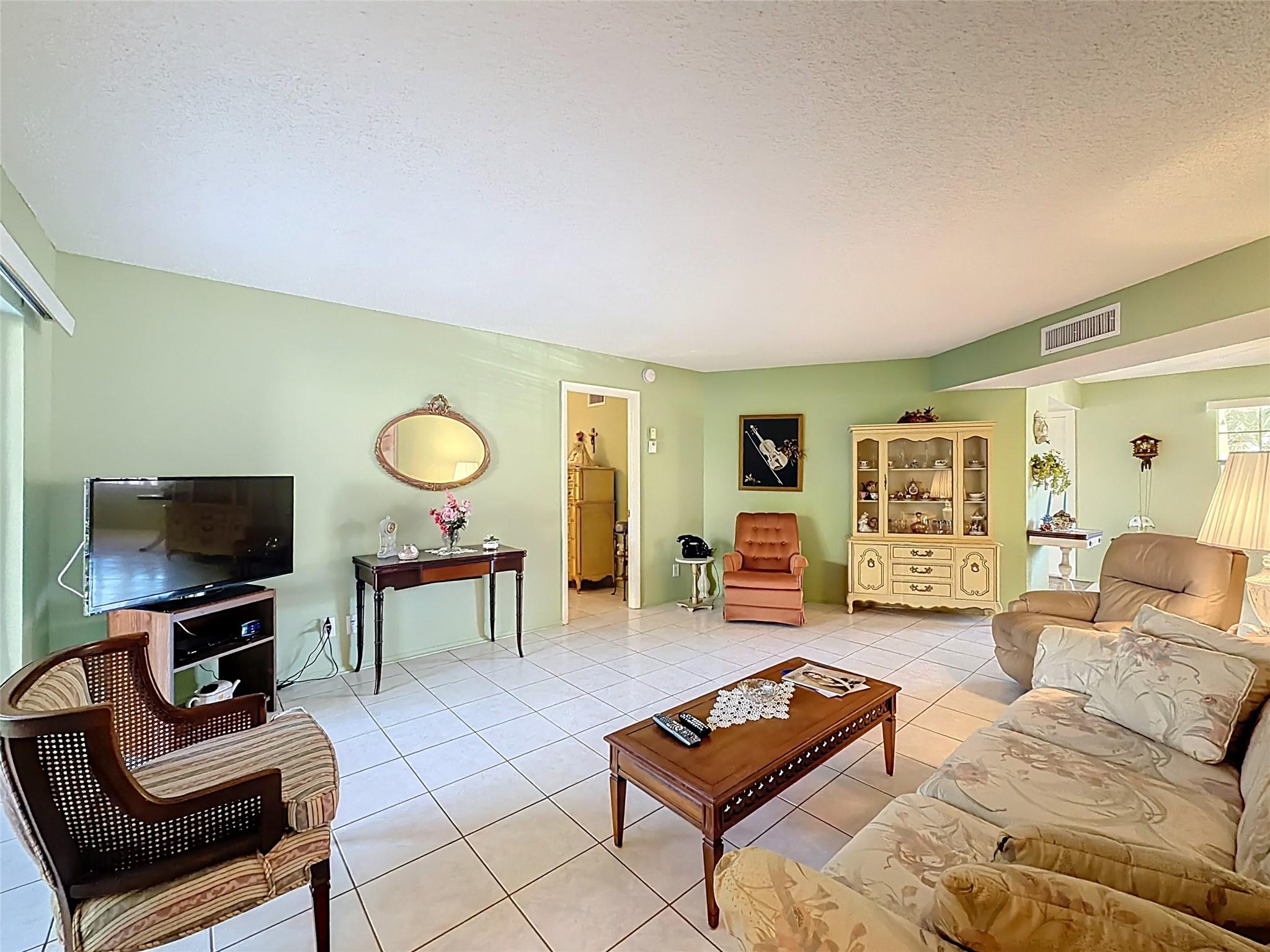 Oakland Club / Diamond - Residential