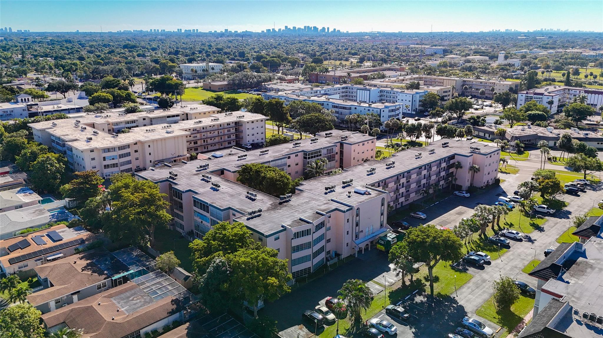 Oakland Club / Diamond - Residential