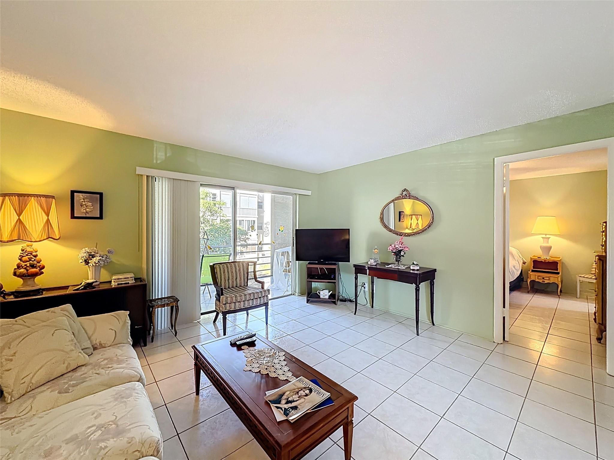 Oakland Club / Diamond - Residential