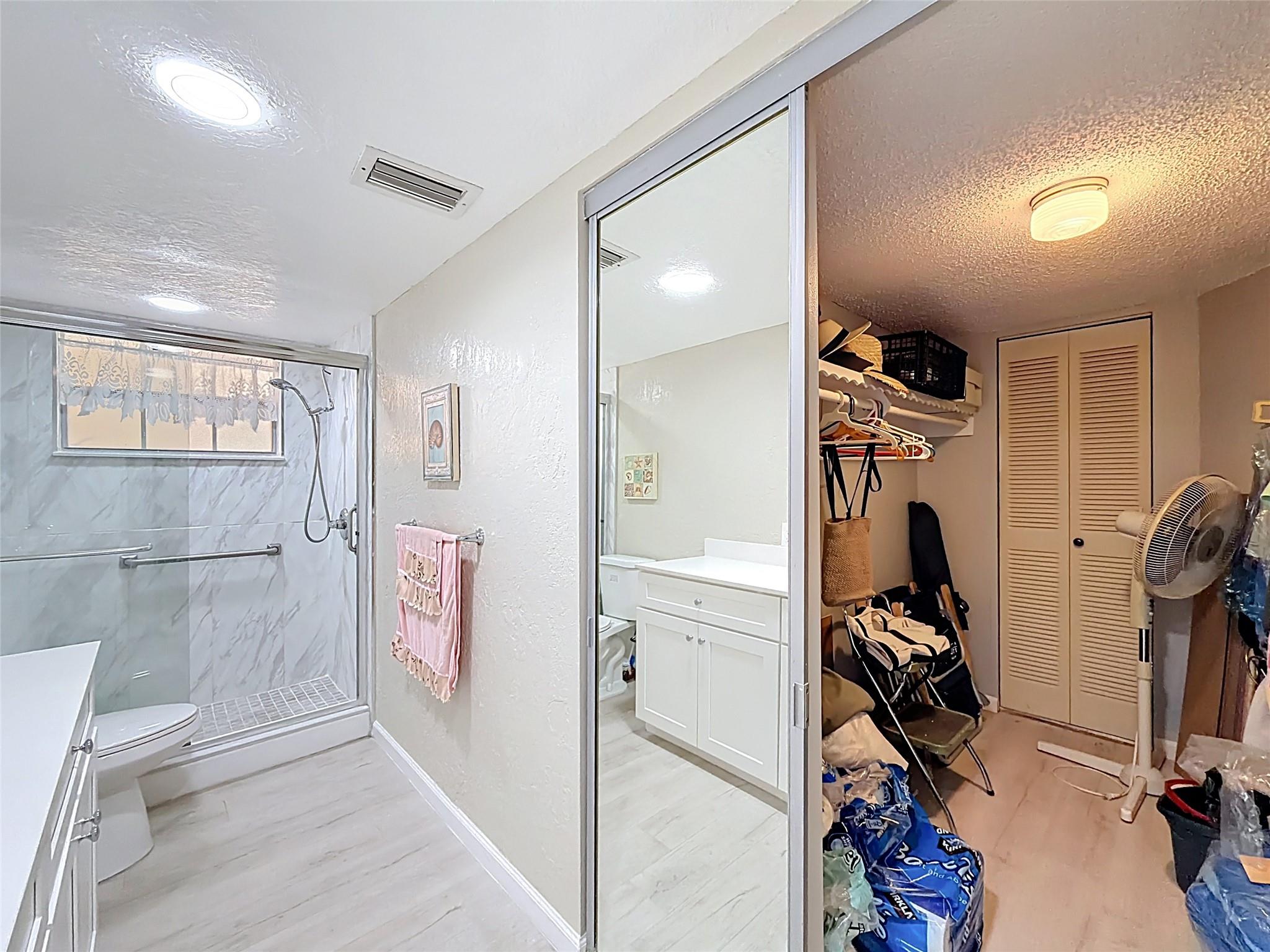 Oakland Club / Diamond - Residential