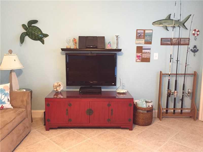 315 Van Buren Street 203b