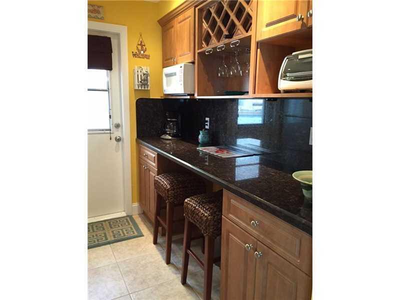 315 Van Buren Street 203b