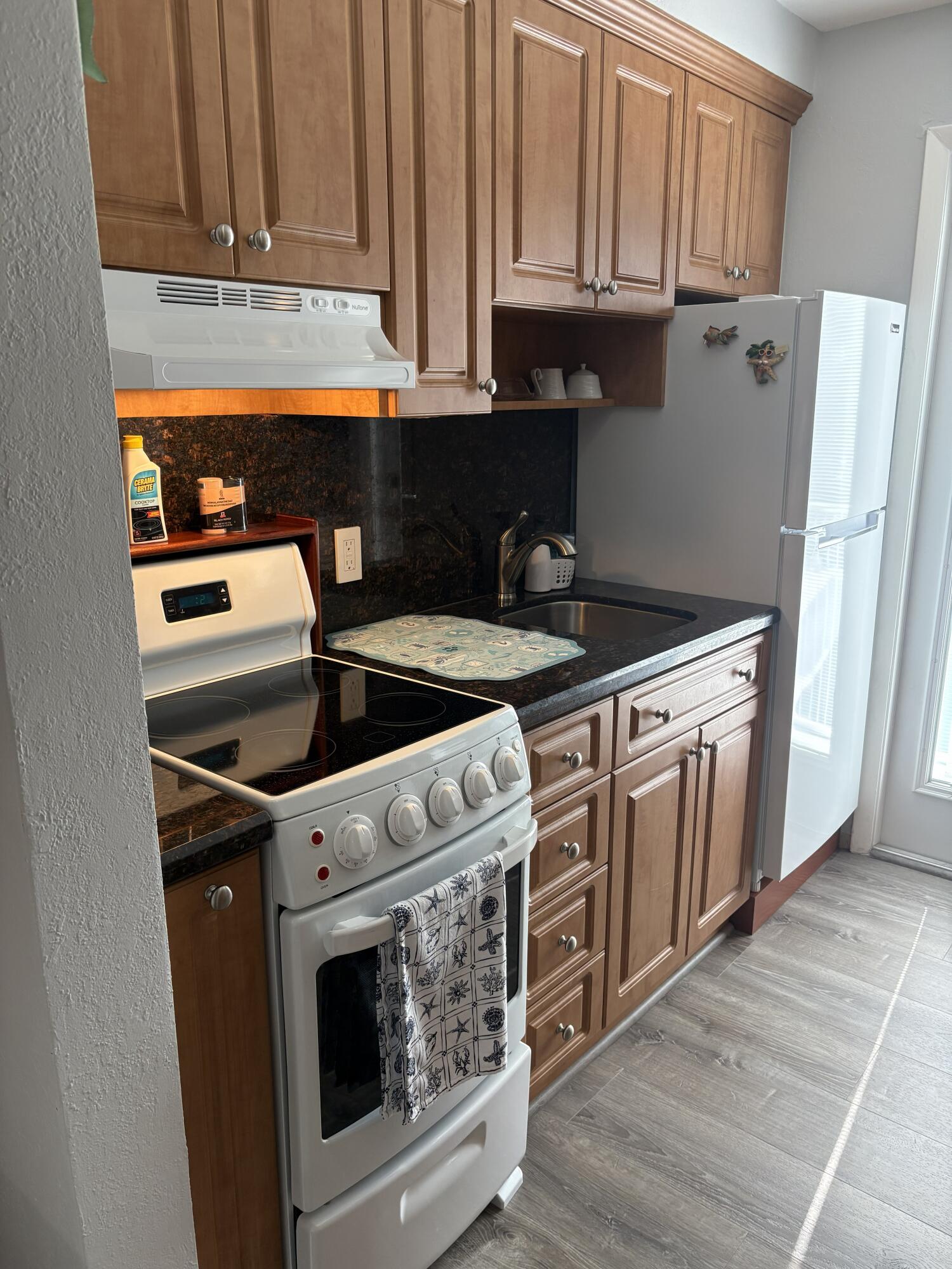 WINDWOOD SEAS CONDO - Residential Lease