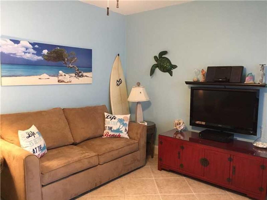 Photo of 315 Van Buren Street #203b, Hollywood, FL 33019 (MLS # B26010955)