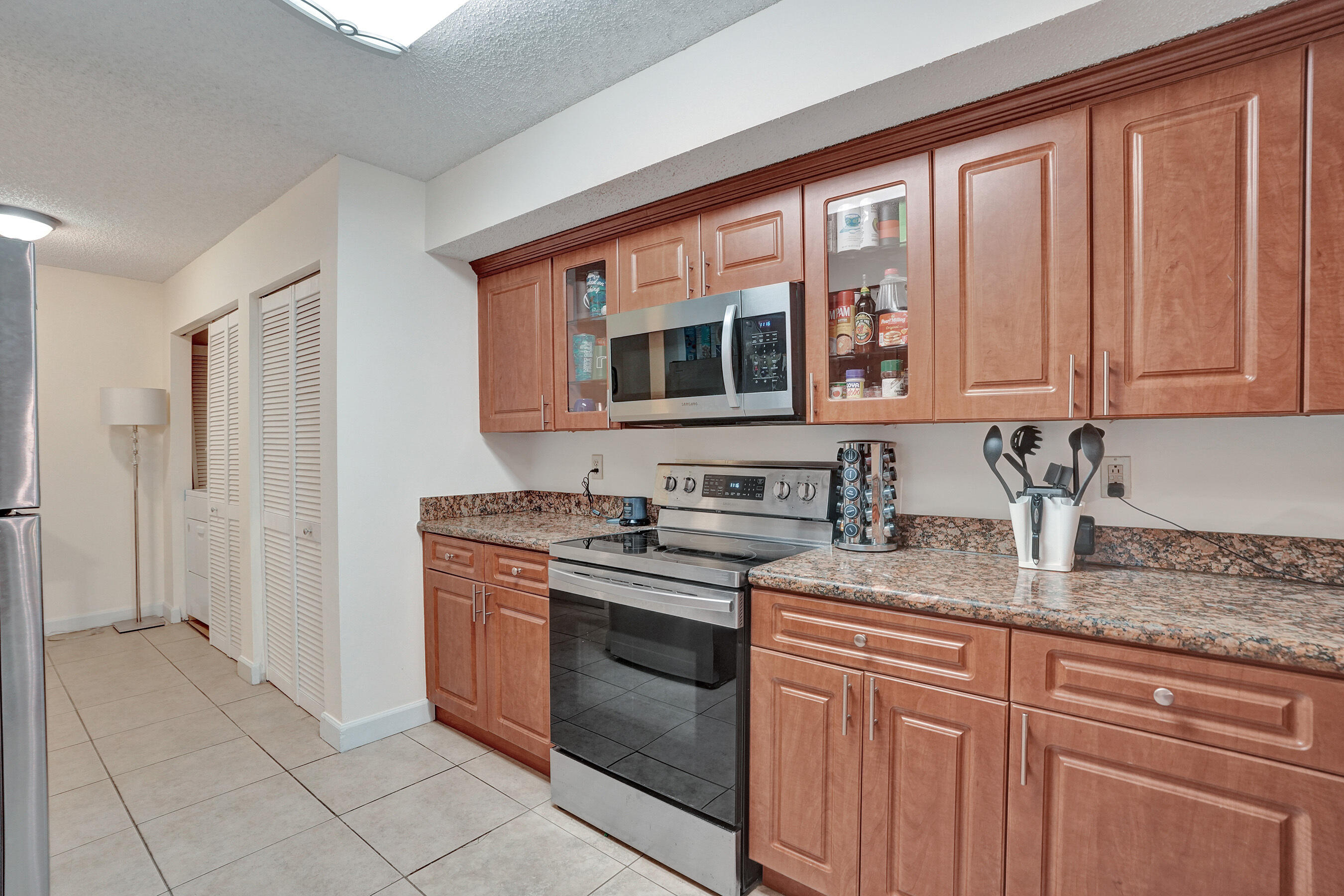 CORAL SPRINGS ESTATE TOWNHOMES - Residential