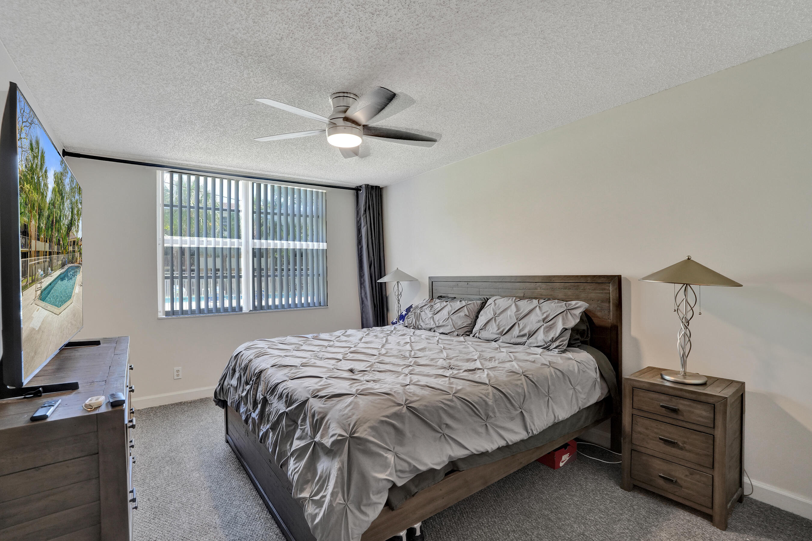 CORAL SPRINGS ESTATE TOWNHOMES - Residential
