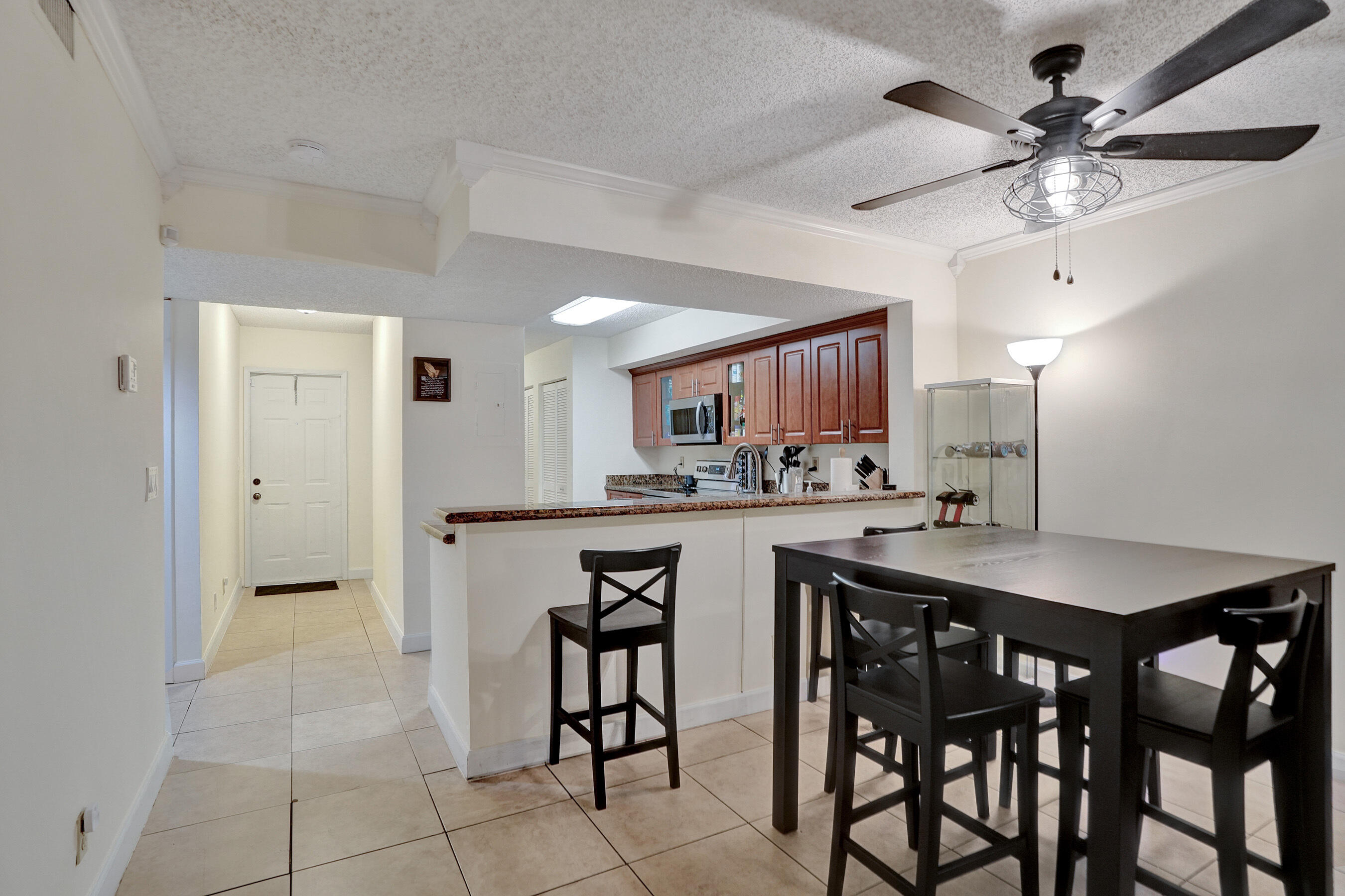 CORAL SPRINGS ESTATE TOWNHOMES - Residential