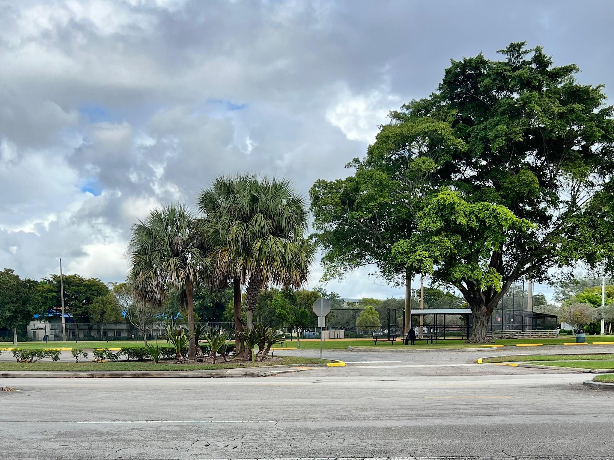 CORAL SPRINGS ESTATE TOWNHOMES - Residential