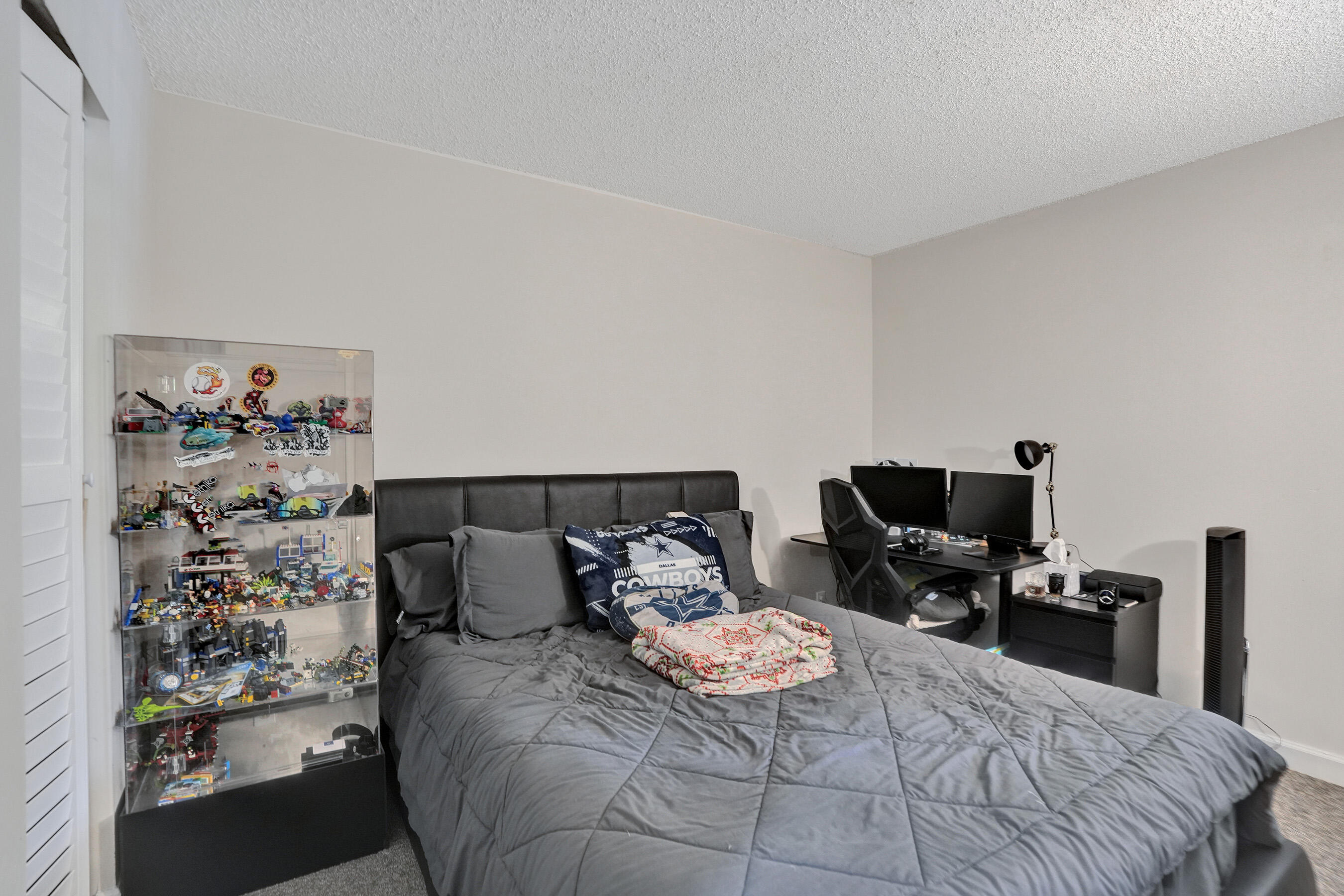 CORAL SPRINGS ESTATE TOWNHOMES - Residential