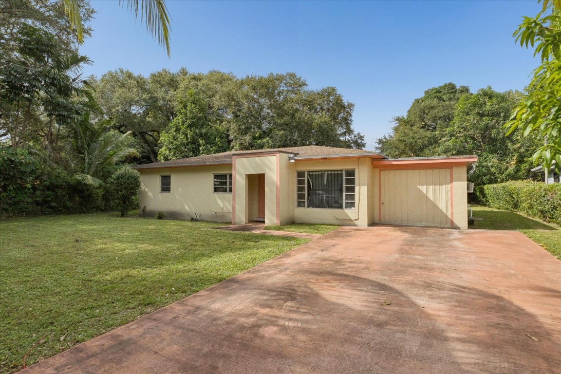 KERWOOD MANOR - Residential