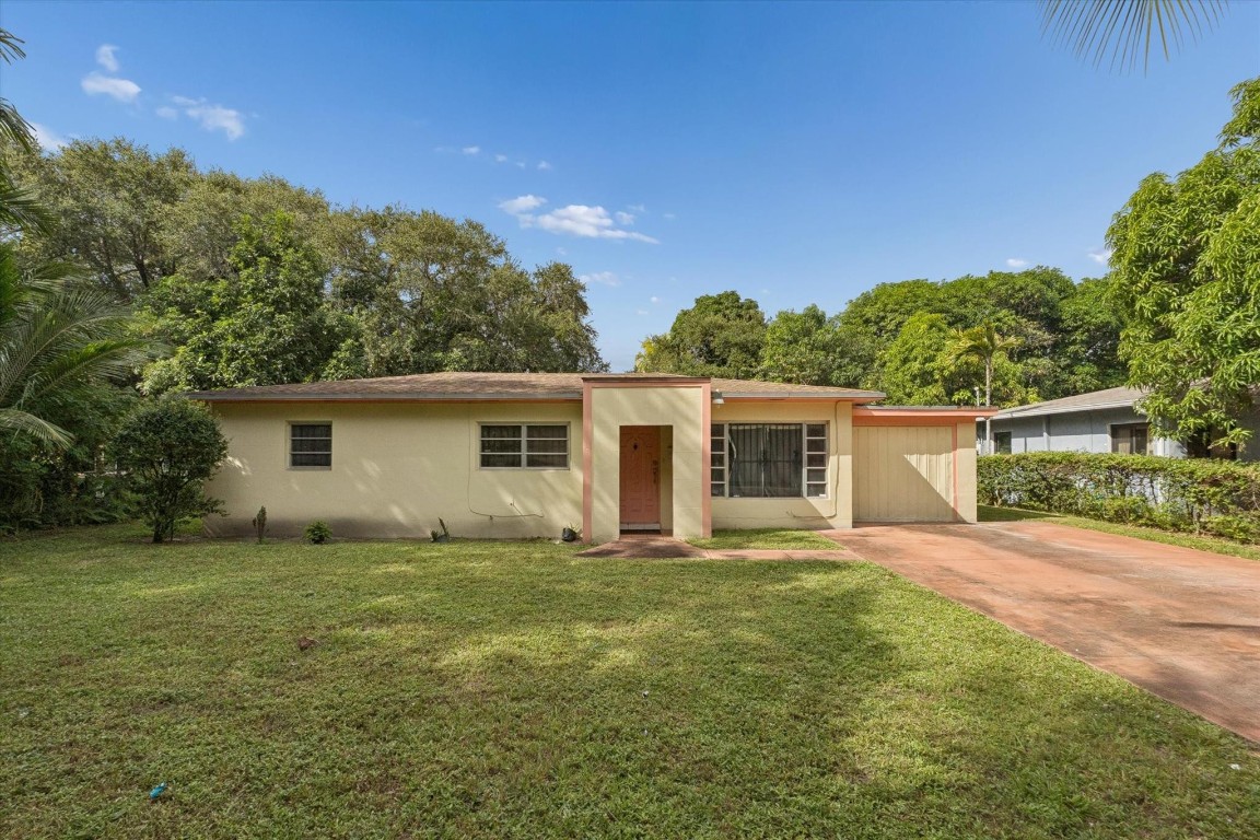 KERWOOD MANOR - Residential