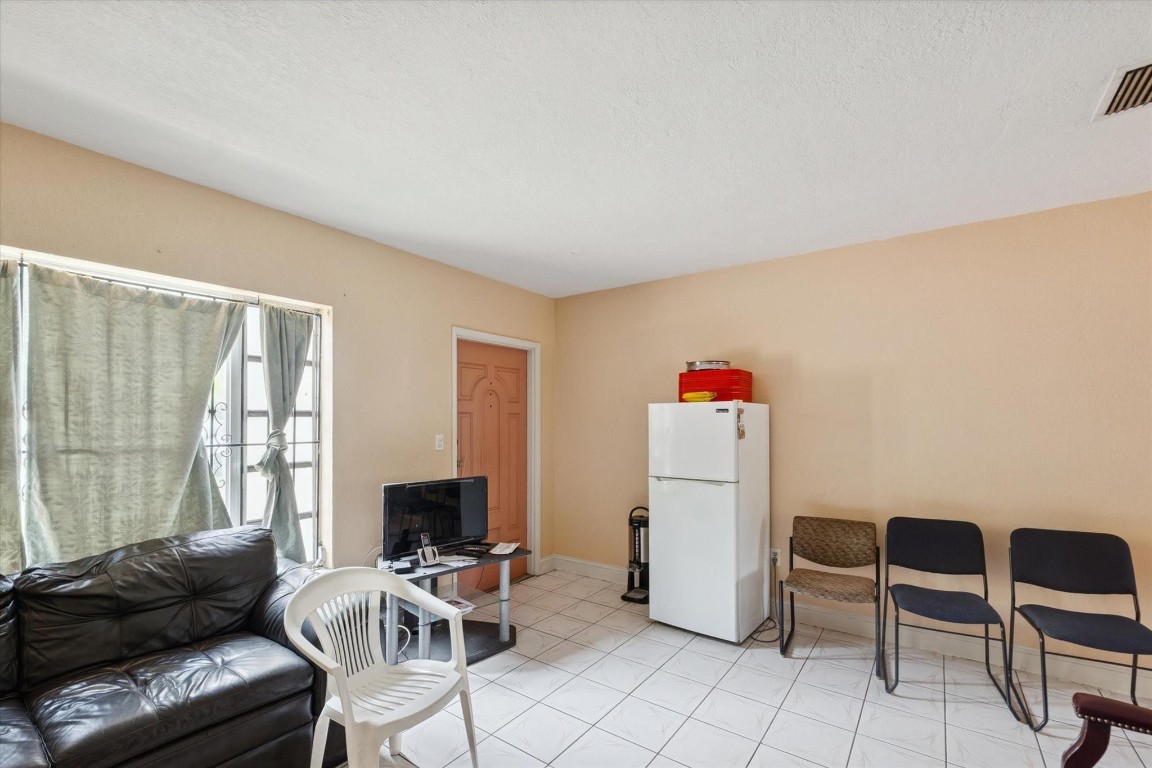 KERWOOD MANOR - Residential