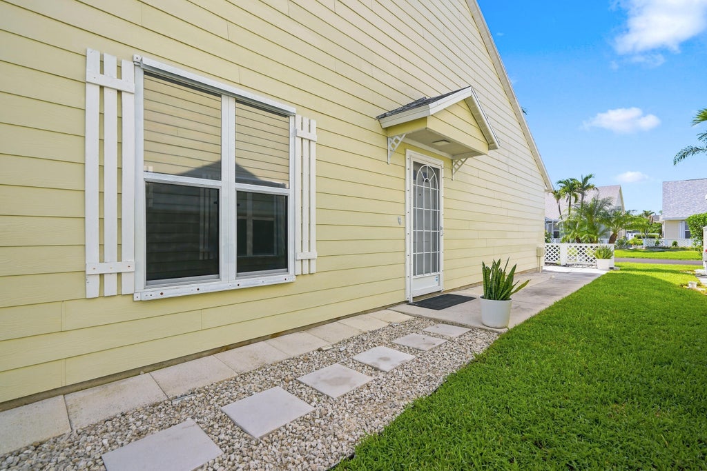 Photo of 2543 SE Tropical E Circle, Port Saint Lucie, FL 34952 (MLS # B26071182)