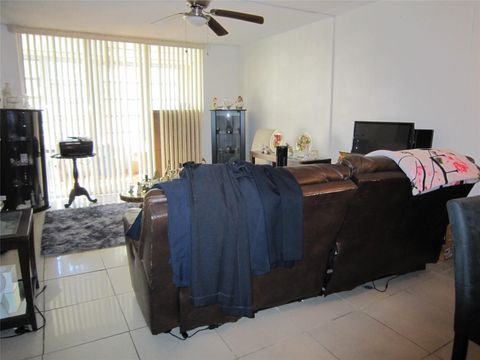 A home in Lauderdale Lakes