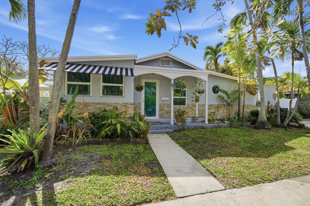 Photo of 1610 NE 7th Street, Fort Lauderdale, FL 33304 (MLS # B26024411)