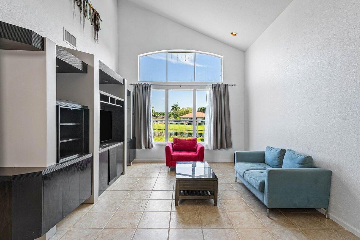 WINSTON TRAILS PAR 17 - Residential