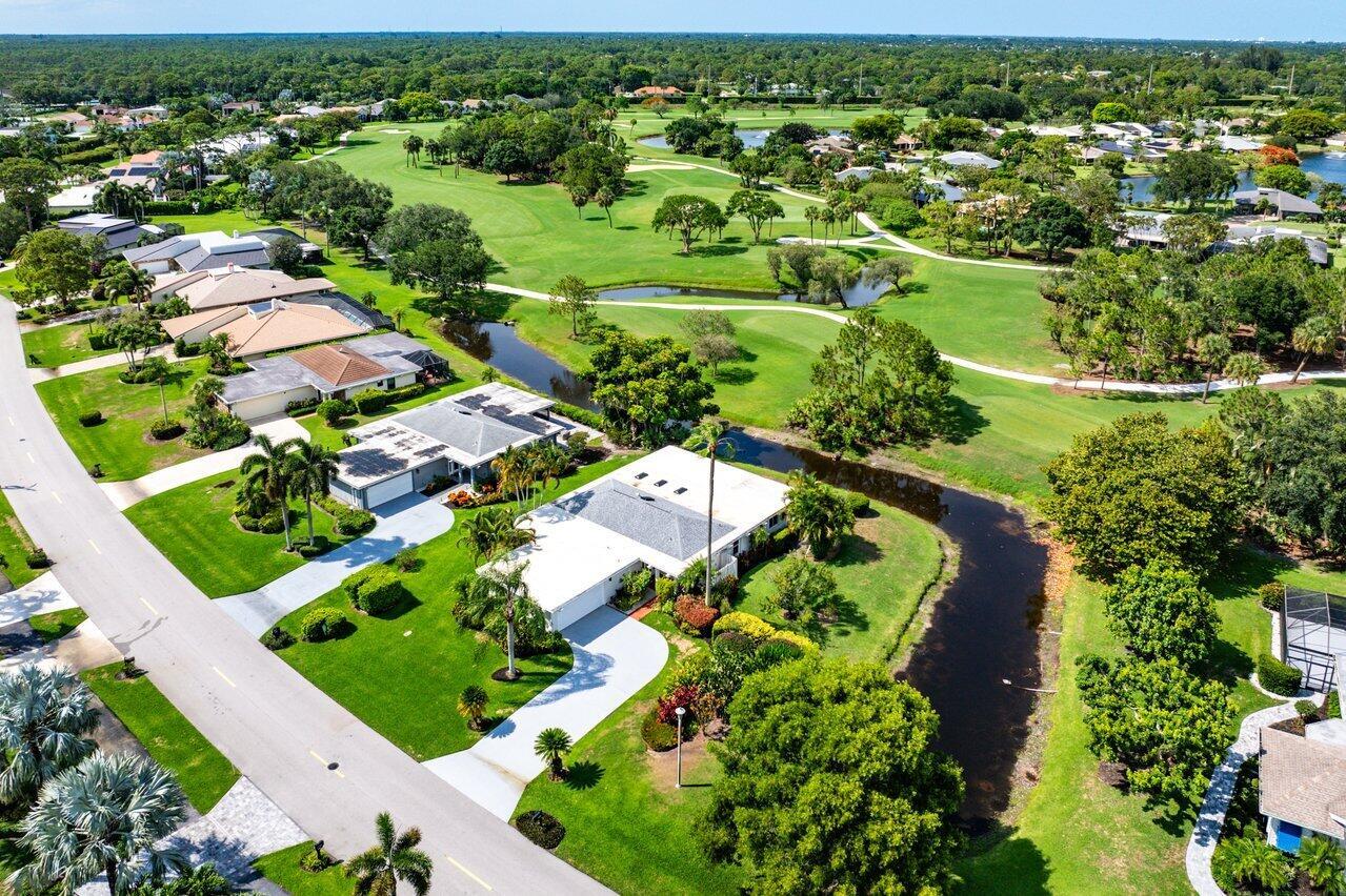 EASTPOINTE COUNTRY CLUB 8 - Residential Lease