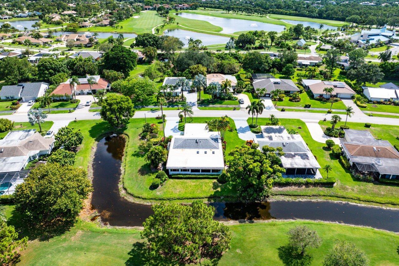 EASTPOINTE COUNTRY CLUB 8 - Residential Lease