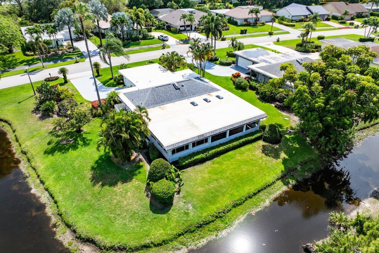 EASTPOINTE COUNTRY CLUB 8 - Residential Lease