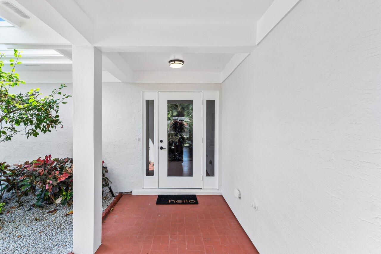 EASTPOINTE COUNTRY CLUB 8 - Residential Lease