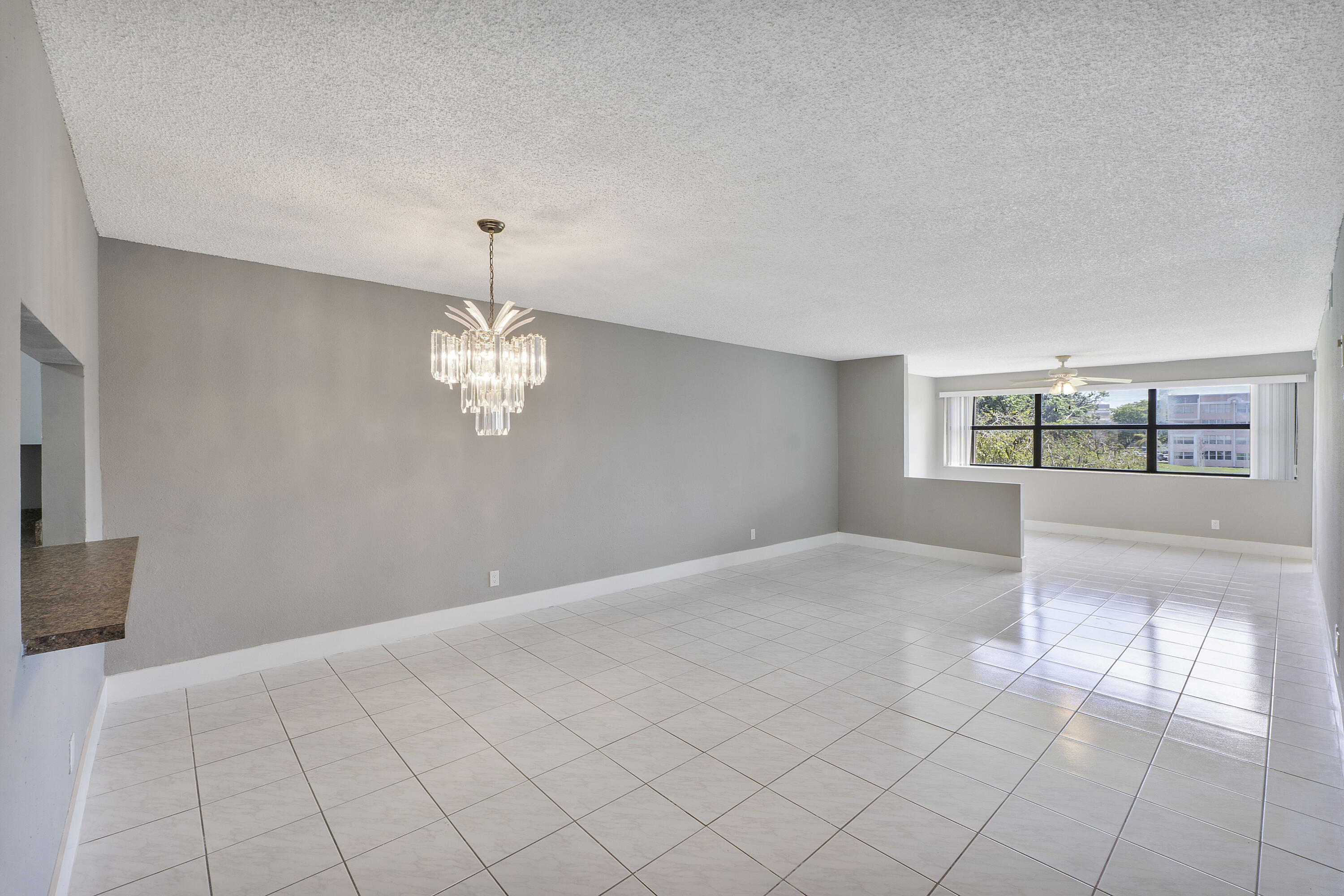 SUNRISE LAKES 185 CONDO - Residential