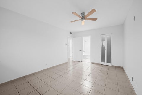 Tiny photo for 5300 WASHINGTON Street #K330, Hollywood, FL 33021 (MLS # B26084164)