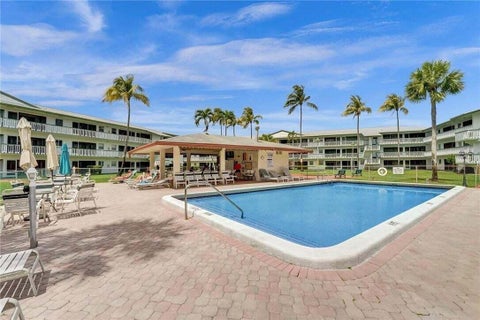 Tiny photo for 5300 WASHINGTON Street #K330, Hollywood, FL 33021 (MLS # B26084164)