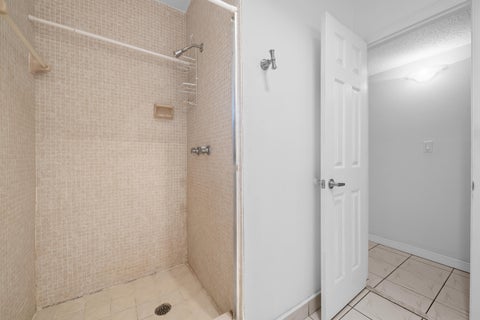 Tiny photo for 5300 WASHINGTON Street #K330, Hollywood, FL 33021 (MLS # B26084164)