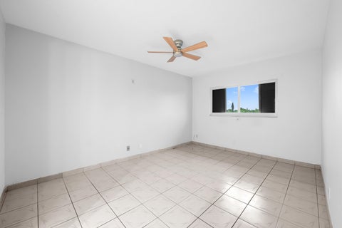 Tiny photo for 5300 WASHINGTON Street #K330, Hollywood, FL 33021 (MLS # B26084164)
