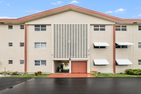 Tiny photo for 5300 WASHINGTON Street #K330, Hollywood, FL 33021 (MLS # B26084164)