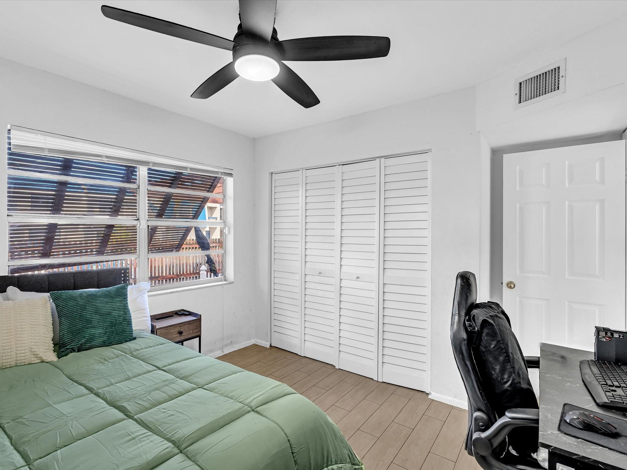 SHERIDAN OAKS VILLAS - Residential