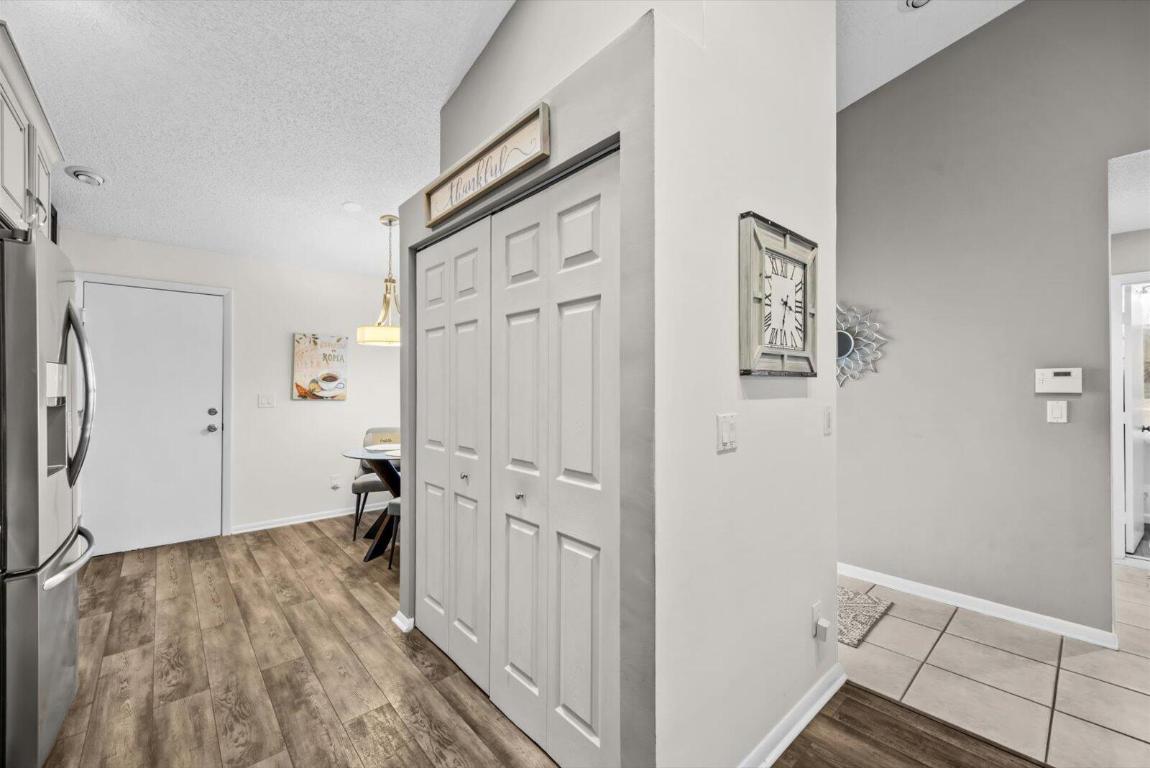 WHISPERING SOUND - Residential