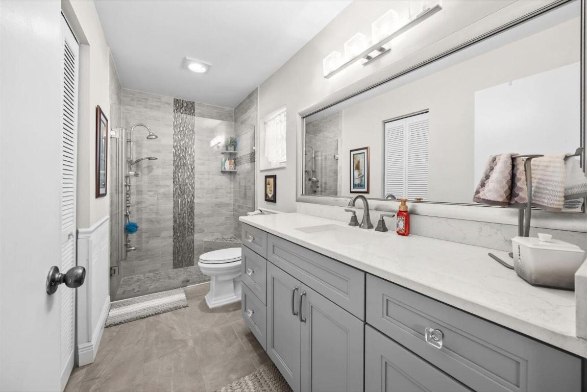 WHISPERING SOUND - Residential