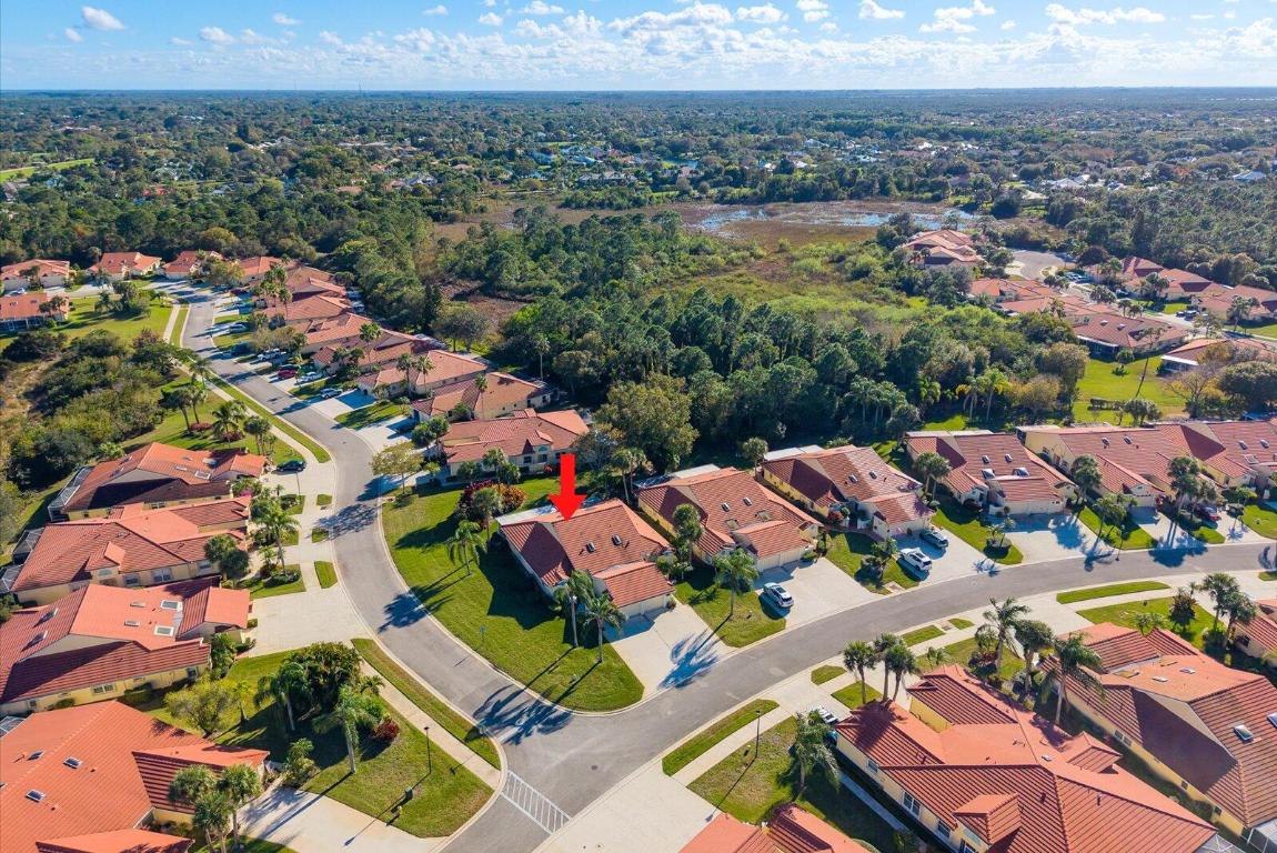 WHISPERING SOUND - Residential