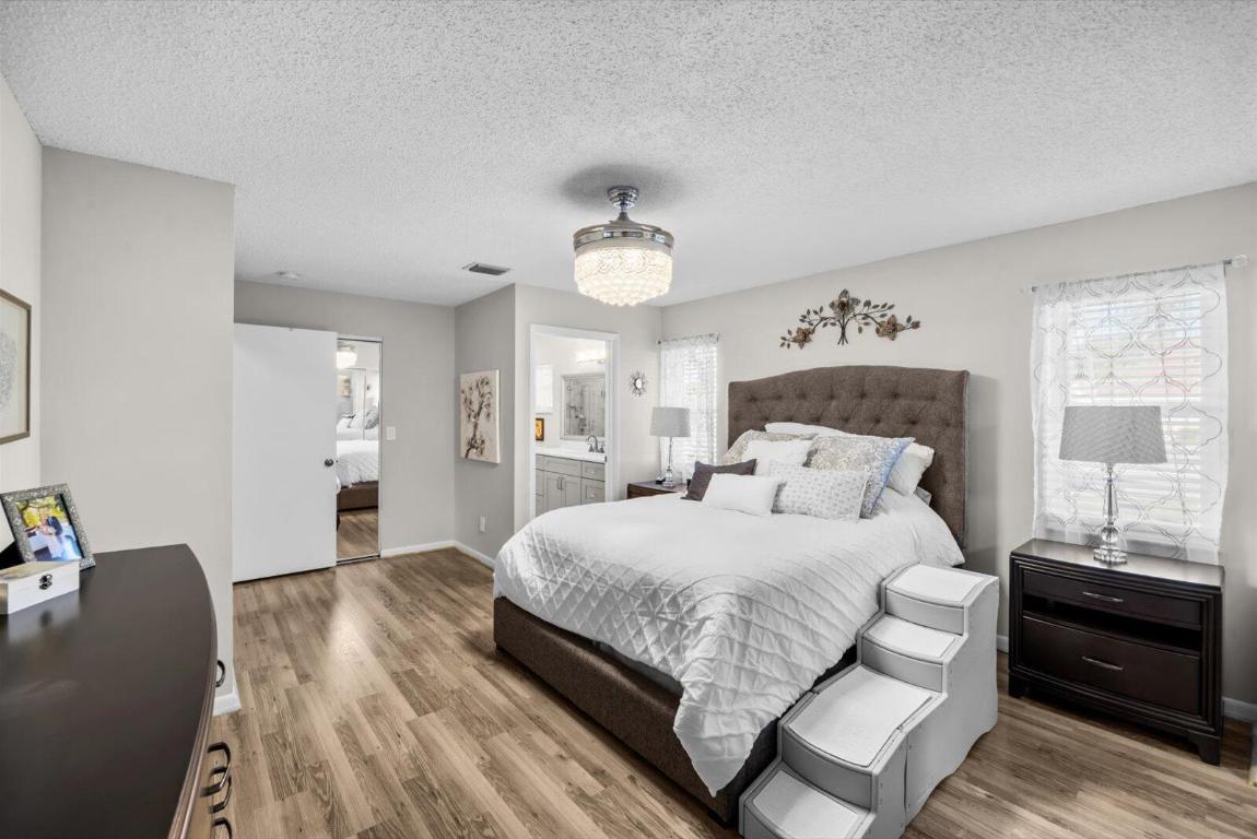 WHISPERING SOUND - Residential