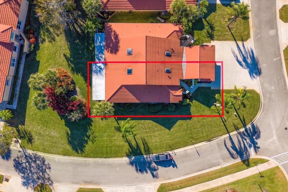 WHISPERING SOUND - Residential