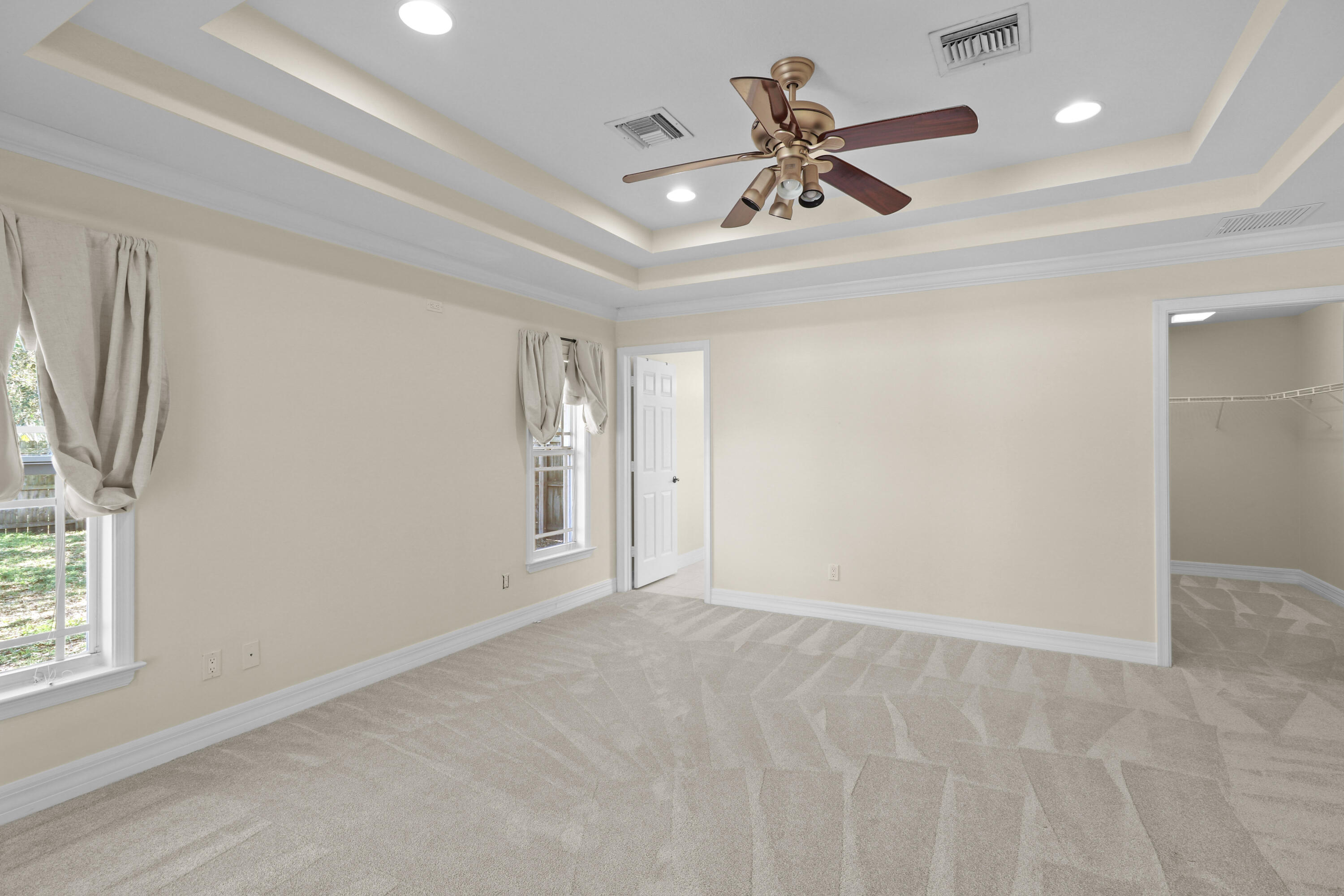 PORT SALERNO - Residential Lease